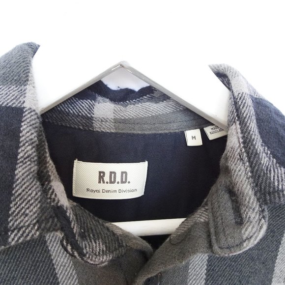Royal Denim Division Flannel Plaid Gray Green Button Shirt - Picture 4 of 5